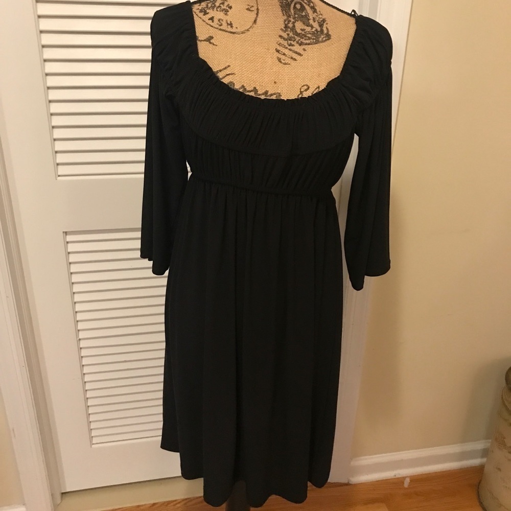 🌸TIANA B. Chic Black Dress
